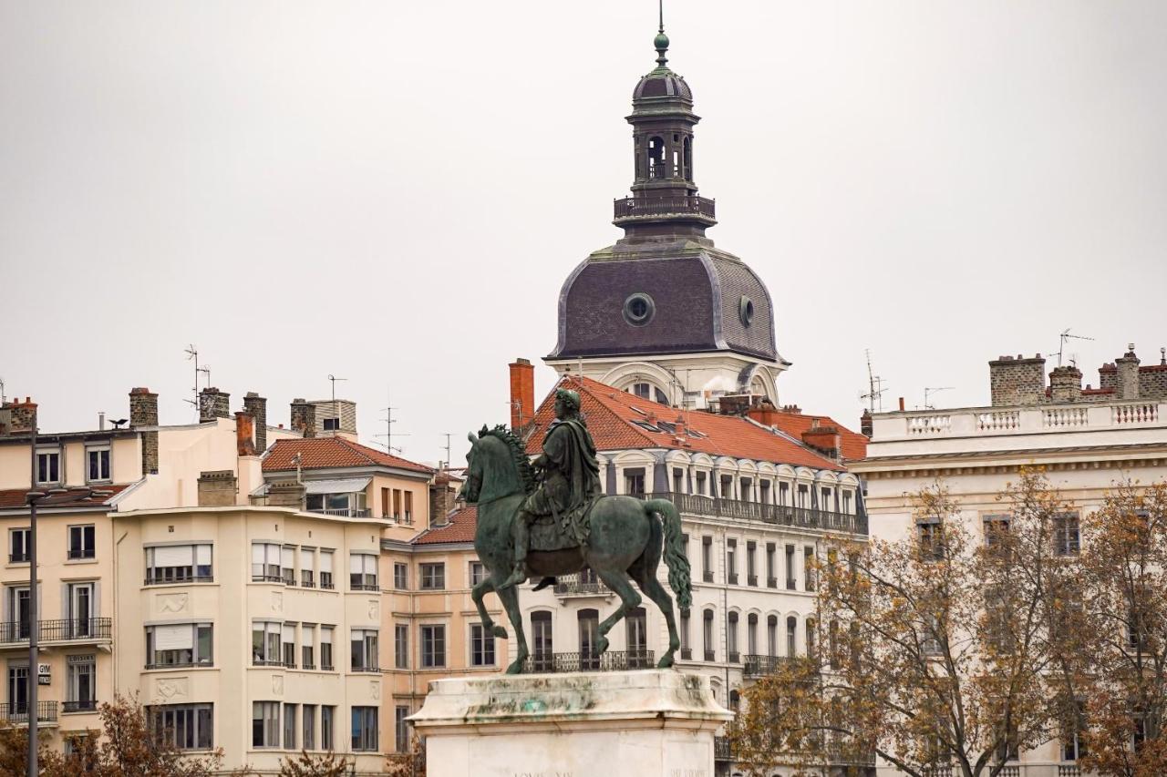 Dify Petit Prince - Place Bellecour Lyon Exterior foto