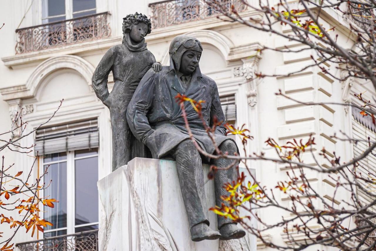 Dify Petit Prince - Place Bellecour Lyon Exterior foto